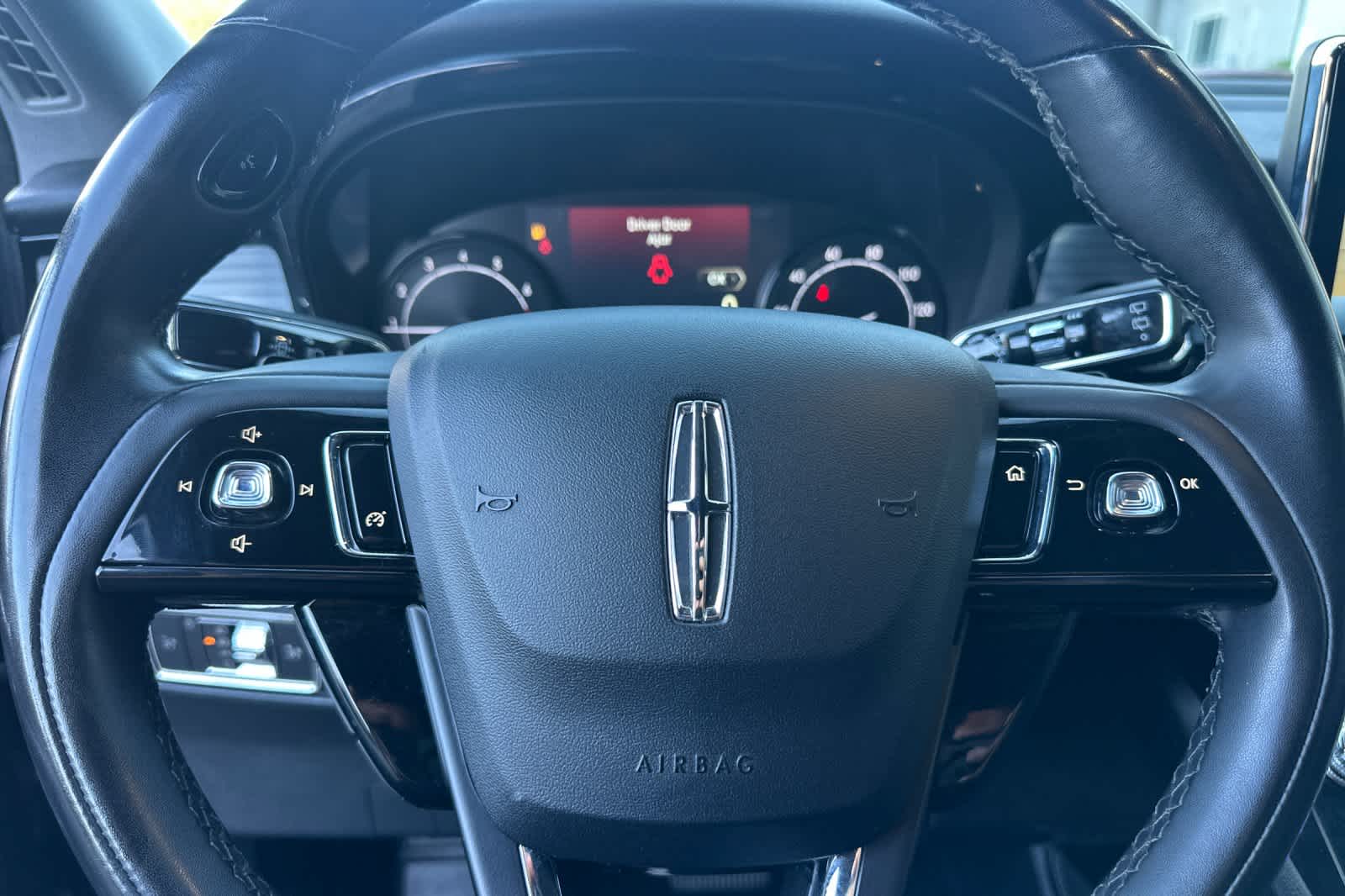 2022 Lincoln Corsair Standard 22