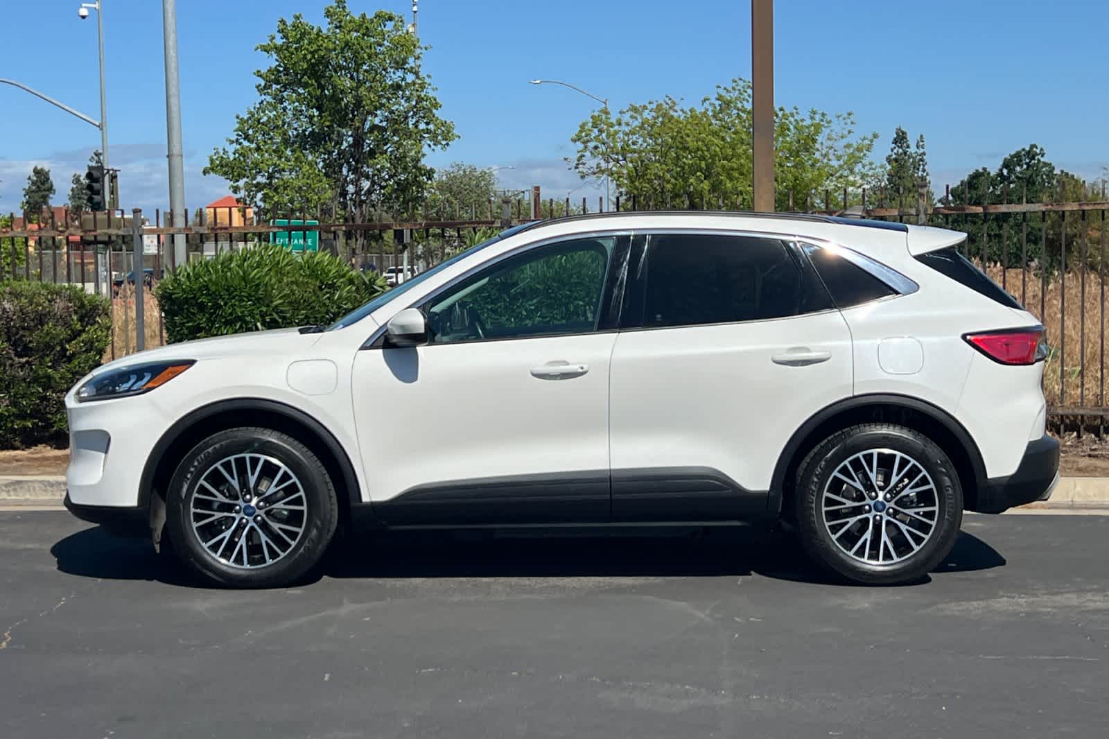 Thumbnail: 2022 Ford Escape - 5