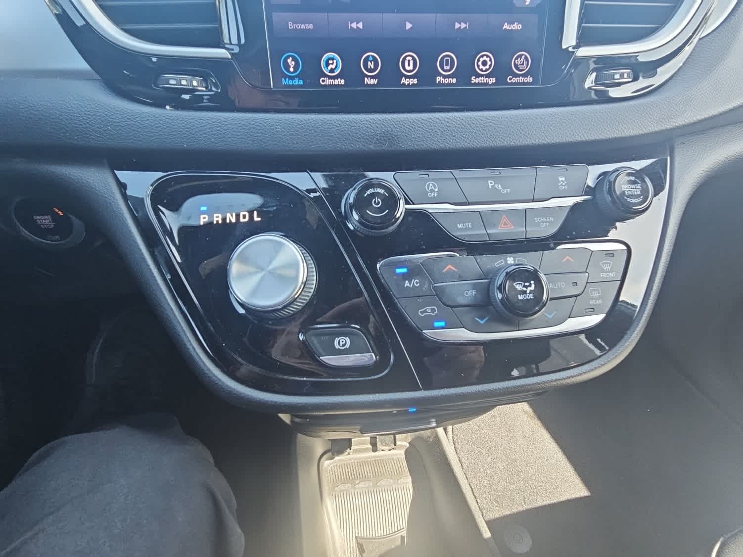 Thumbnail: 2020 Chrysler Pacifica - 18