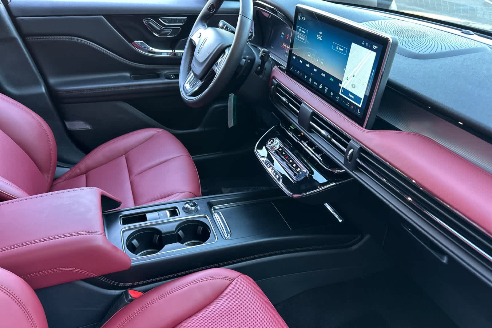 Thumbnail: 2025 Lincoln Corsair - 17