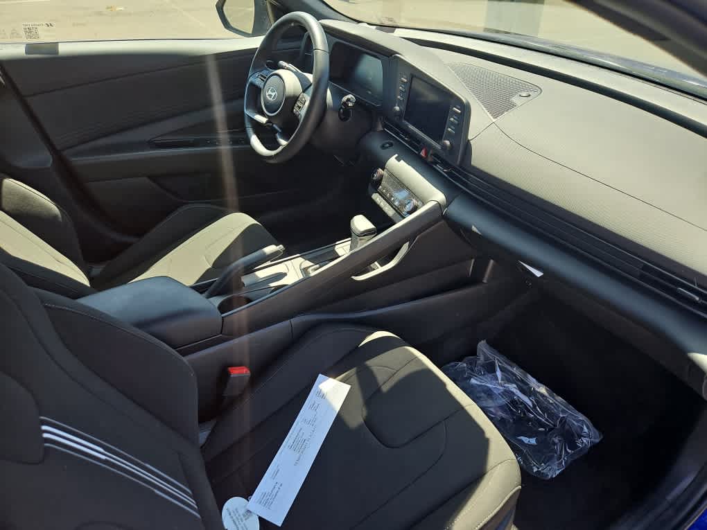 Thumbnail: 2025 Hyundai Elantra - 11