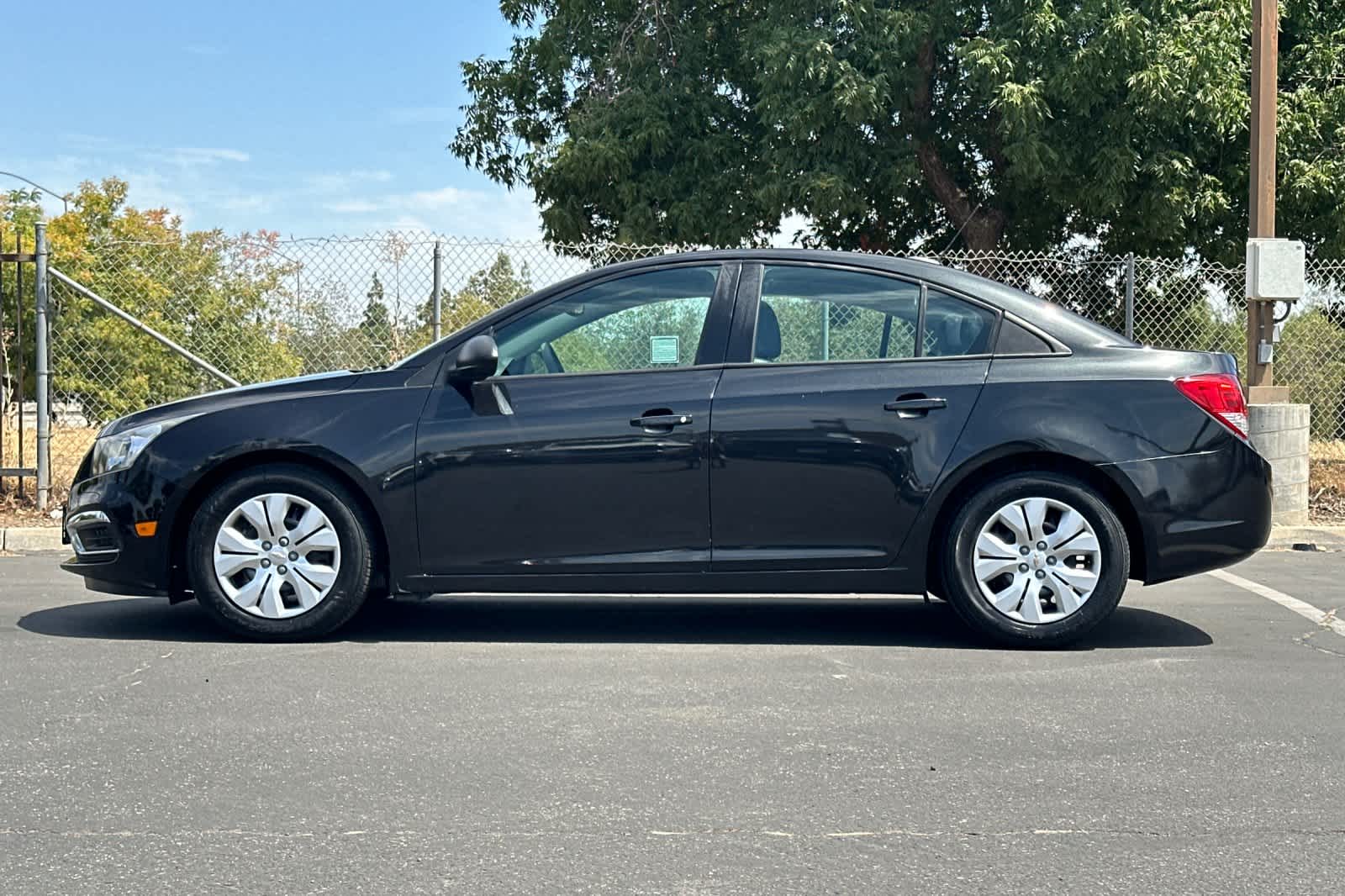 Thumbnail: 2015 Chevrolet Cruze - 5