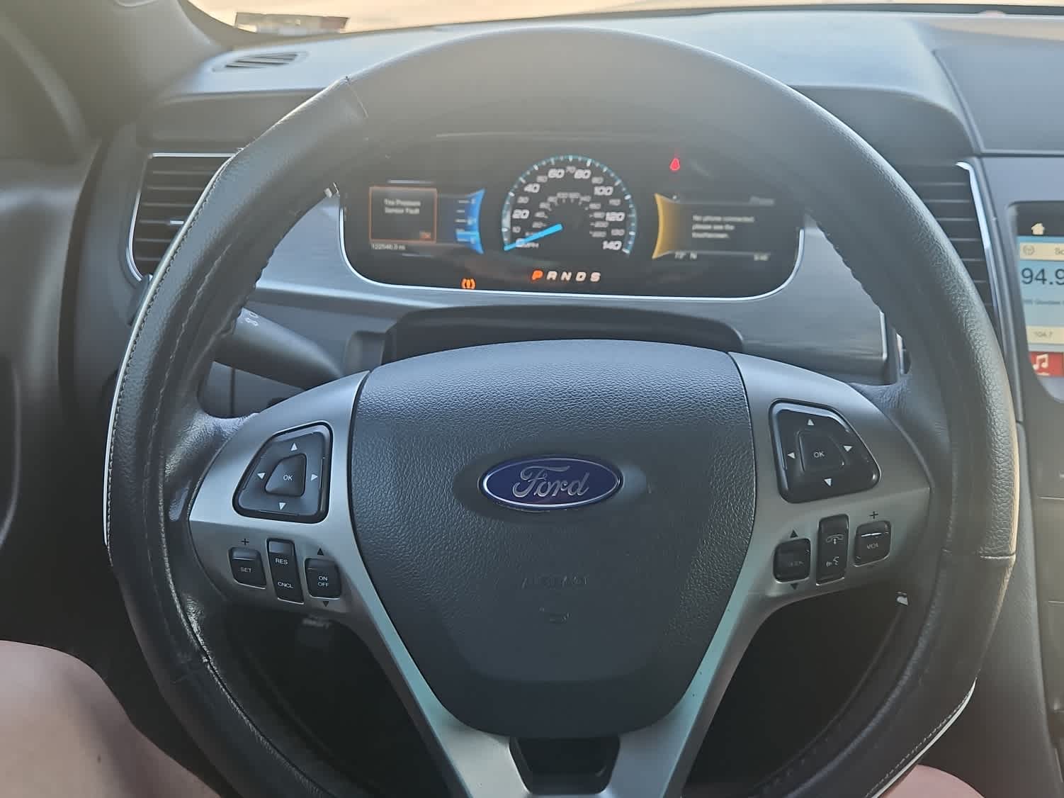 Thumbnail: 2016 Ford Taurus - 15