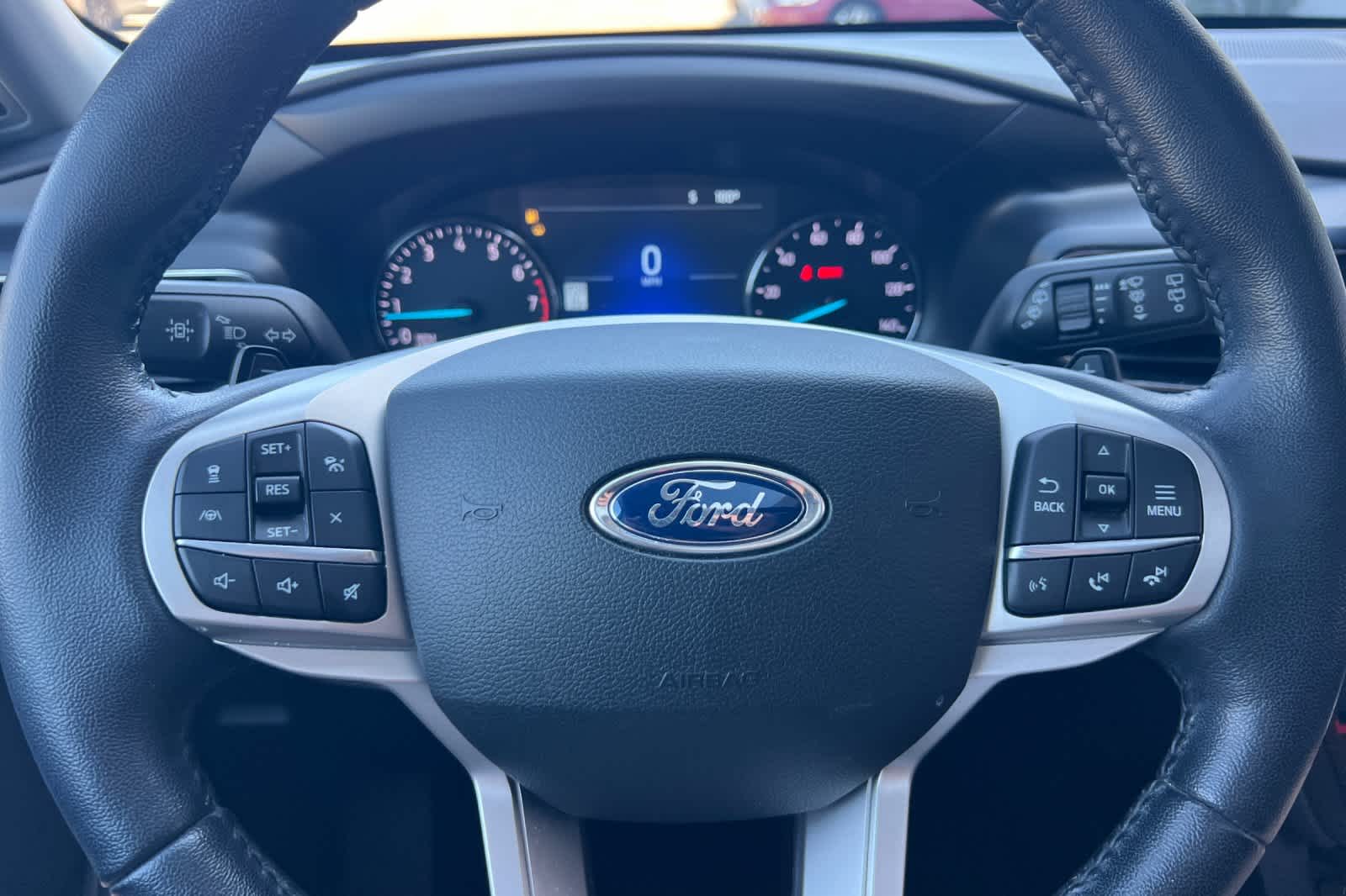 Thumbnail: 2020 Ford Explorer - 25
