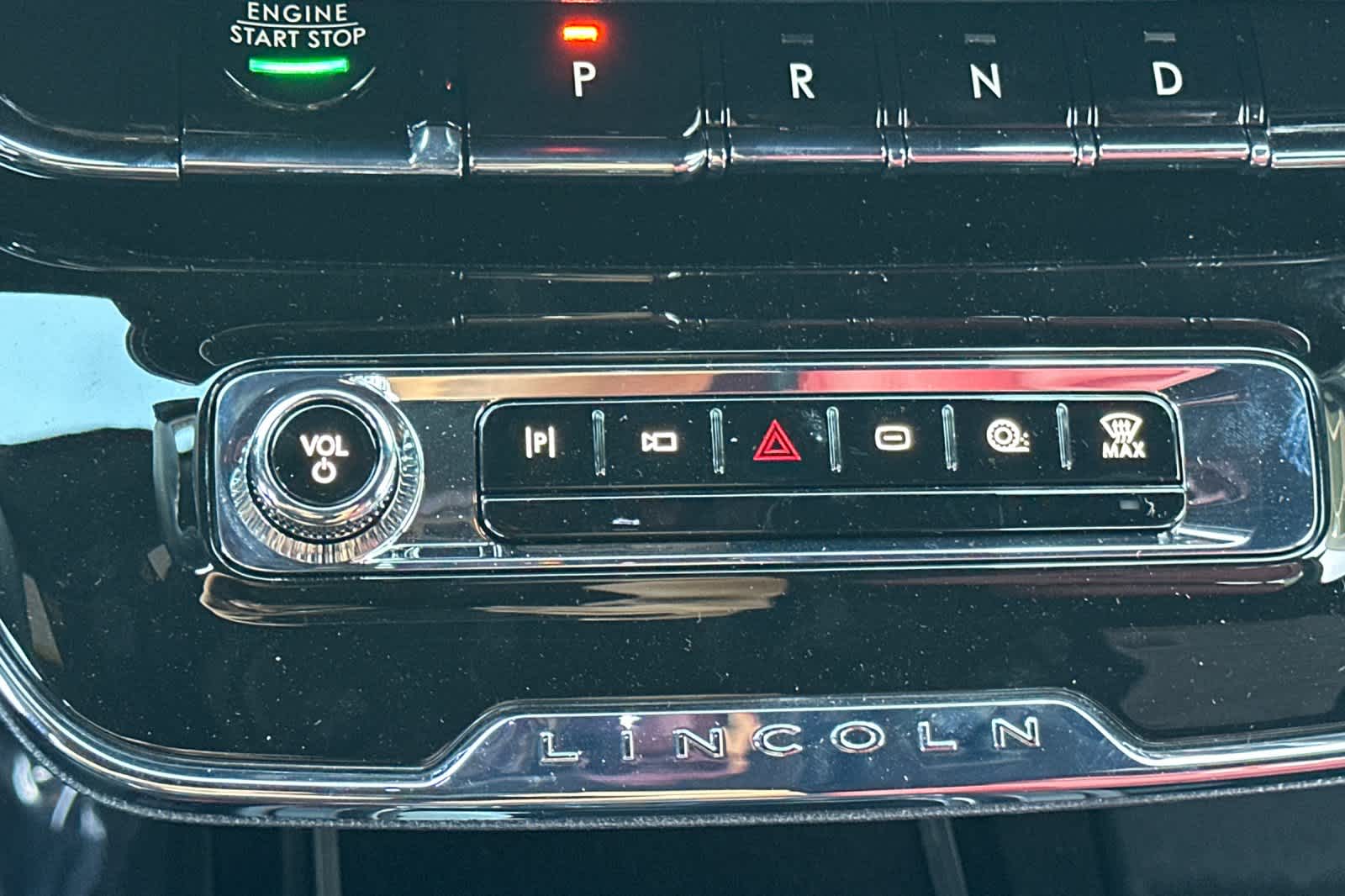 Thumbnail: 2025 Lincoln Corsair - 22