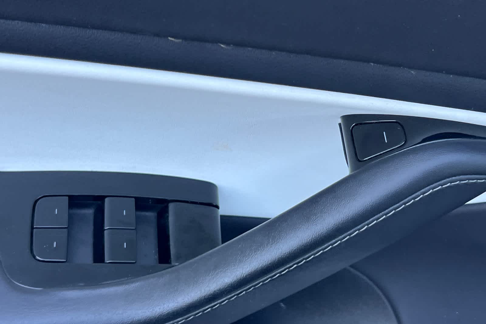 Thumbnail: 2019 Tesla Model 3 - 13