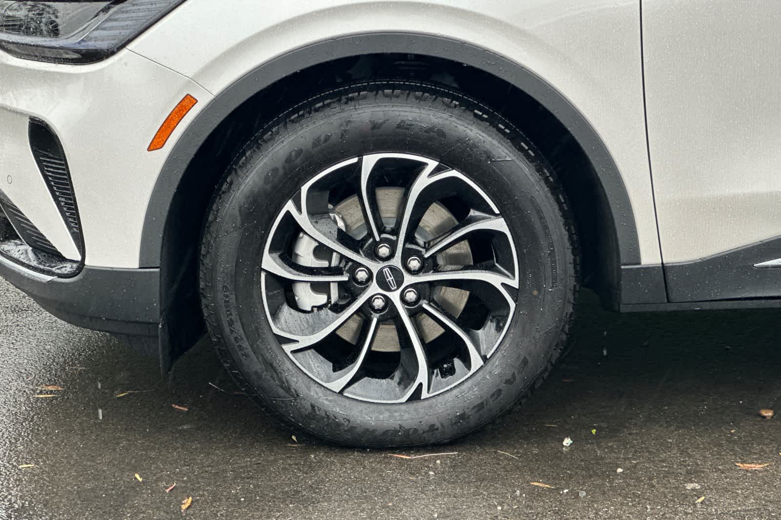 Thumbnail: 2026 Lincoln Nautilus - 26