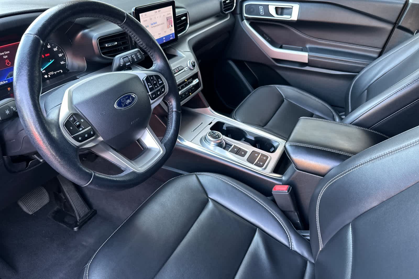Thumbnail: 2022 Ford Explorer - 12