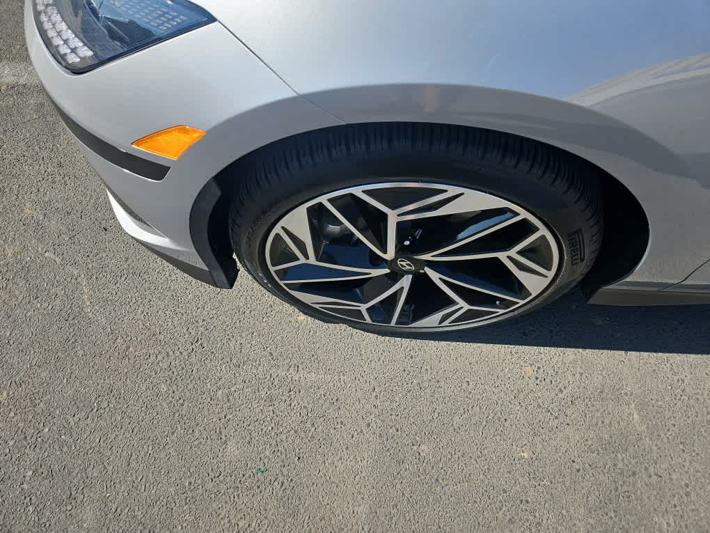 Thumbnail: 2024 Hyundai Ioniq 6 - 2