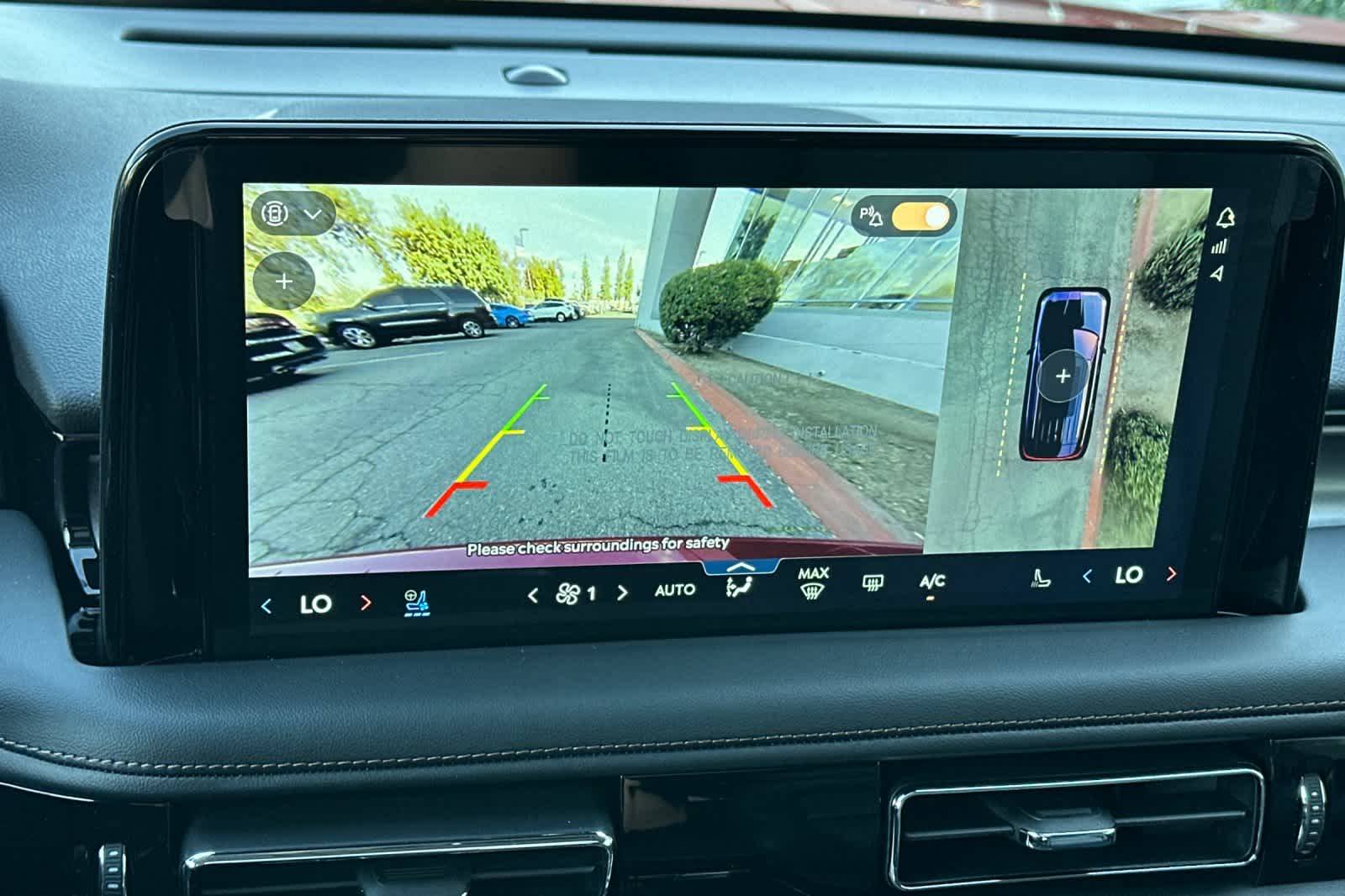 Thumbnail: 2026 Lincoln Aviator - 21