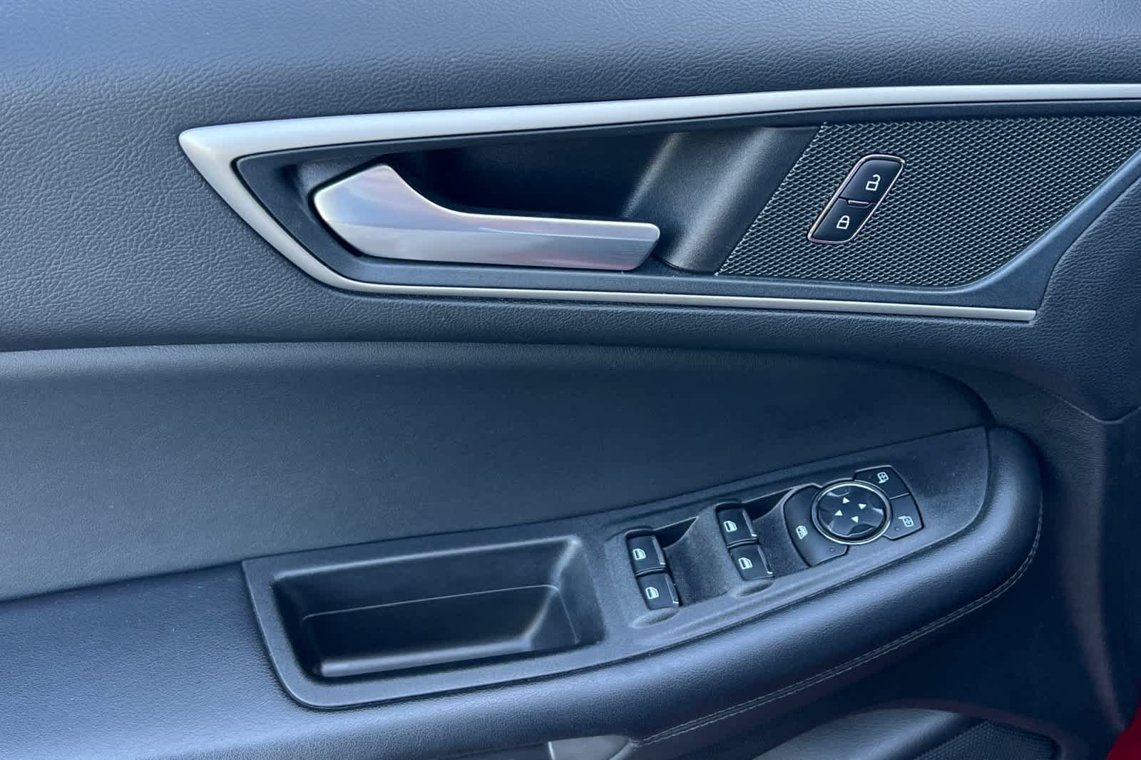 Thumbnail: 2024 Ford Edge - 13