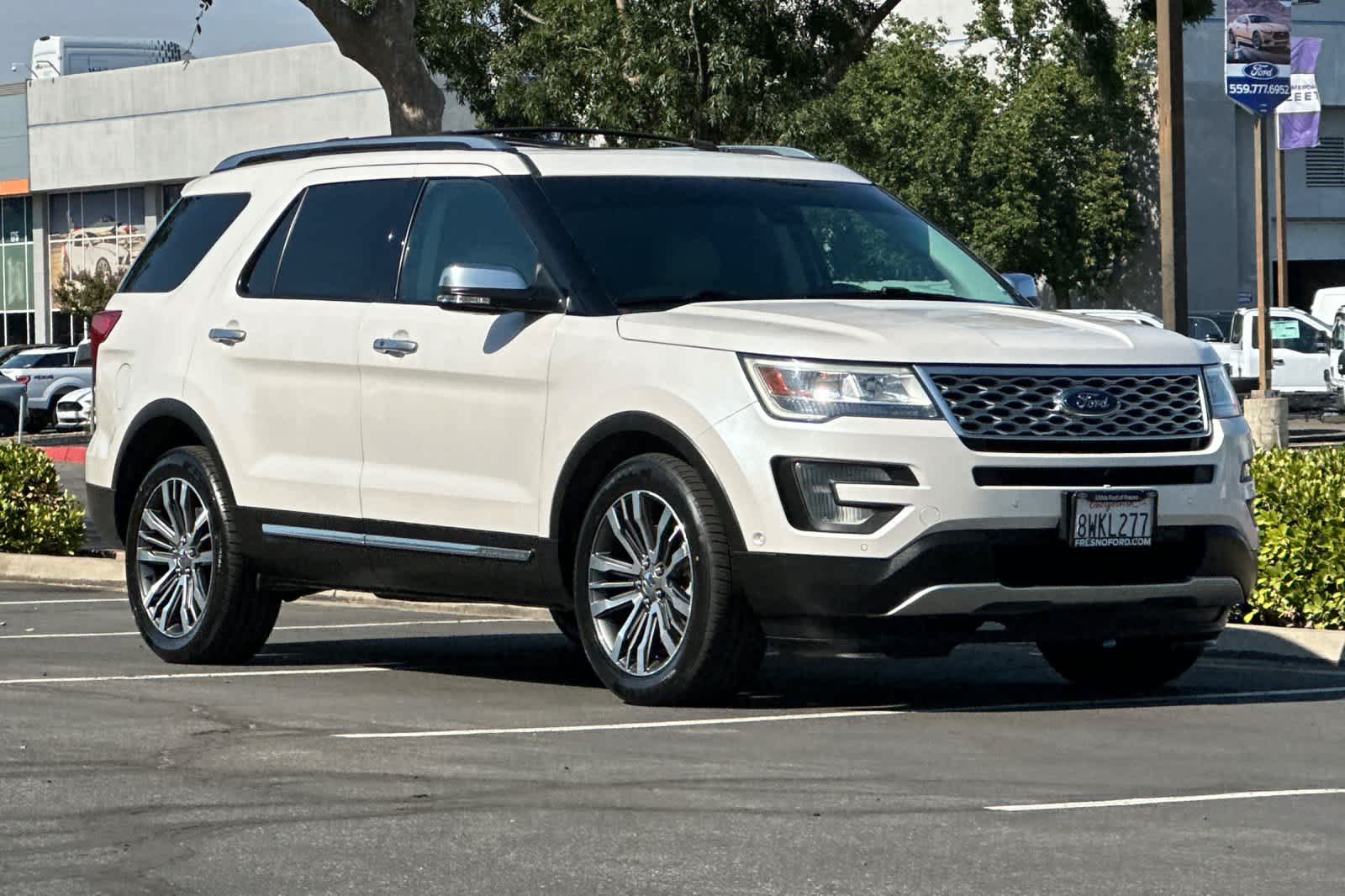 Thumbnail: 2017 Ford Explorer - 10