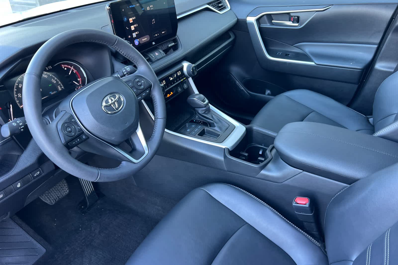 Thumbnail: 2023 Toyota RAV4 - 11