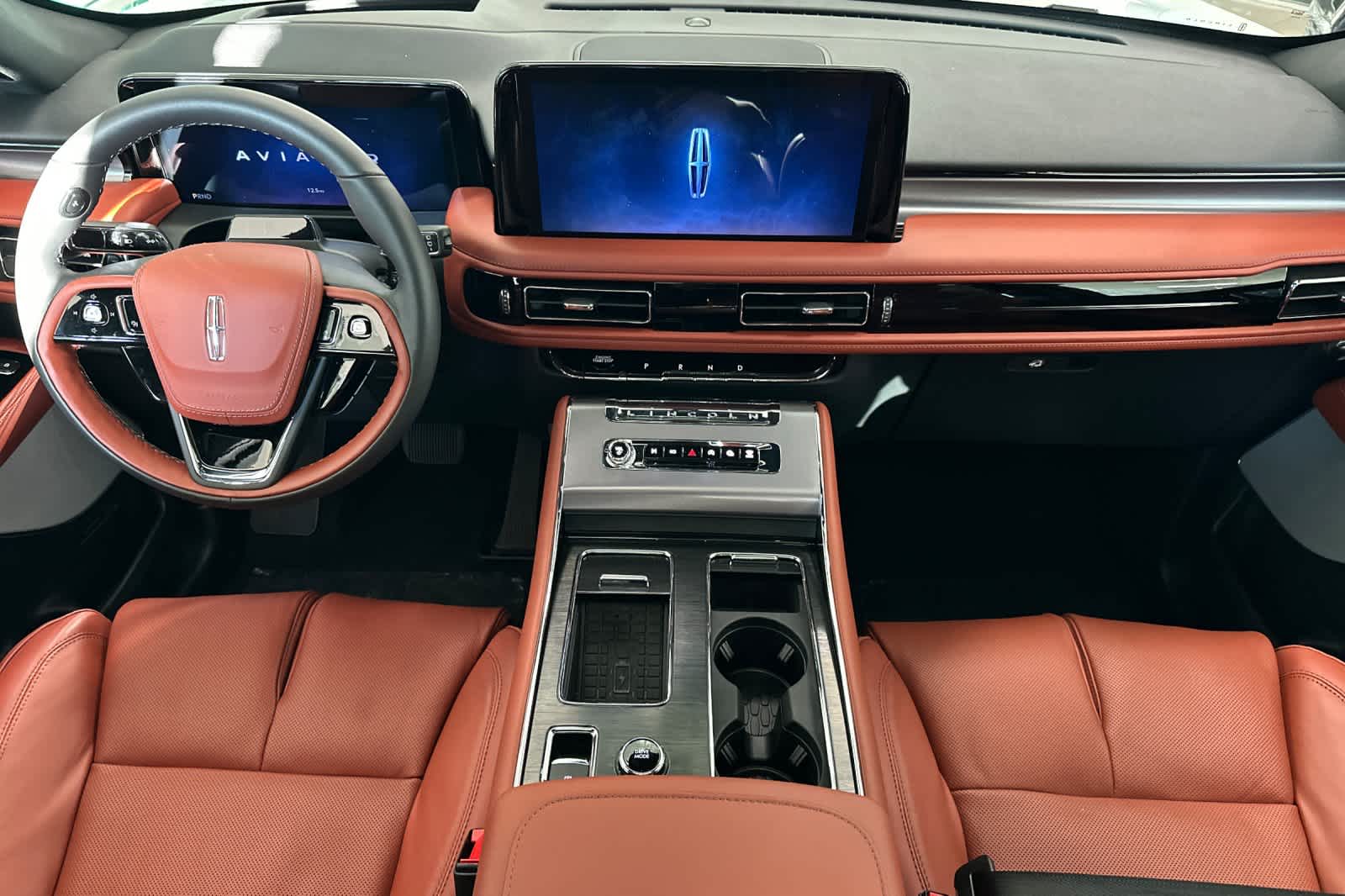 Thumbnail: 2026 Lincoln Aviator - 3