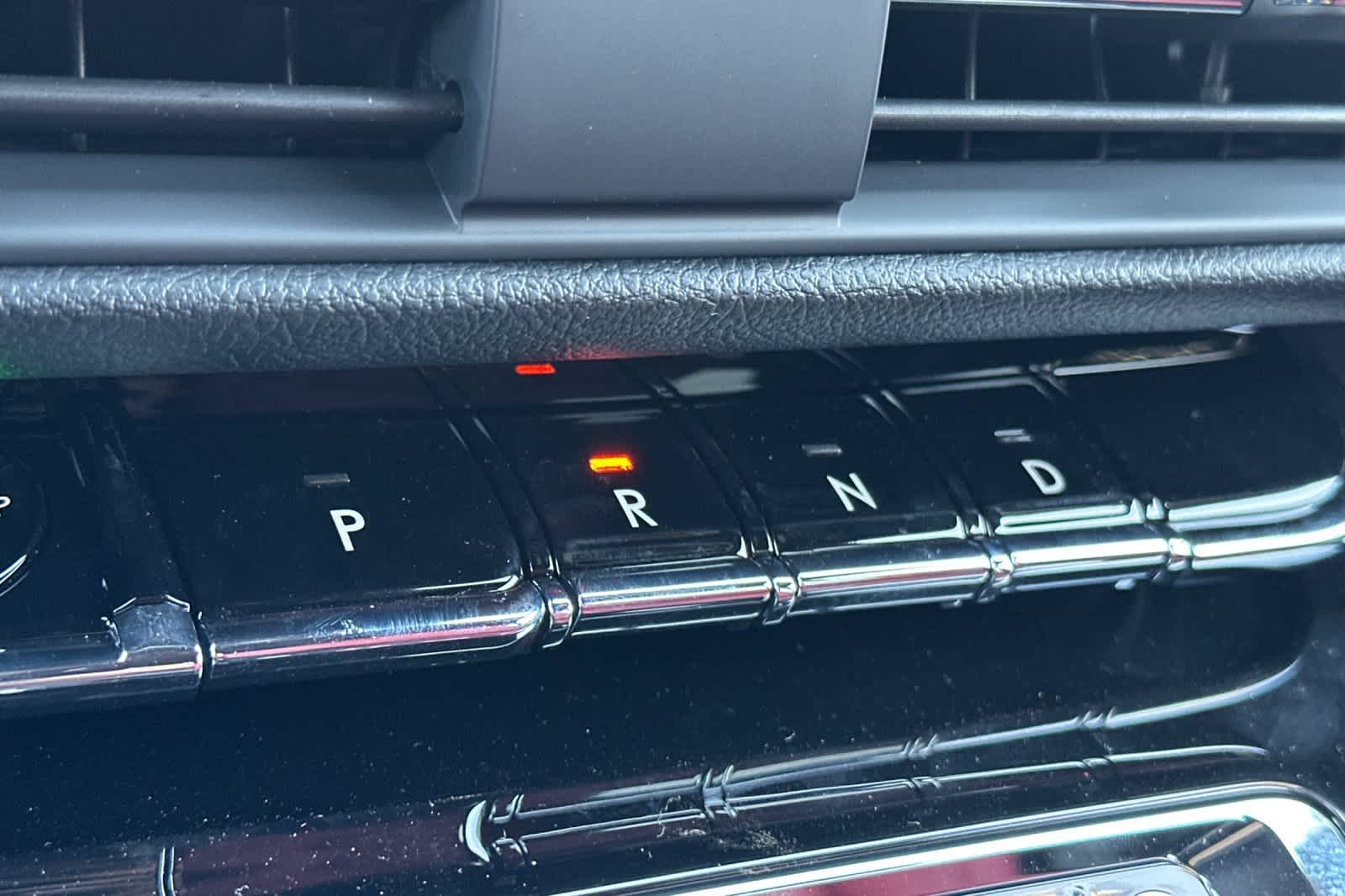 Thumbnail: 2025 Lincoln Corsair - 22