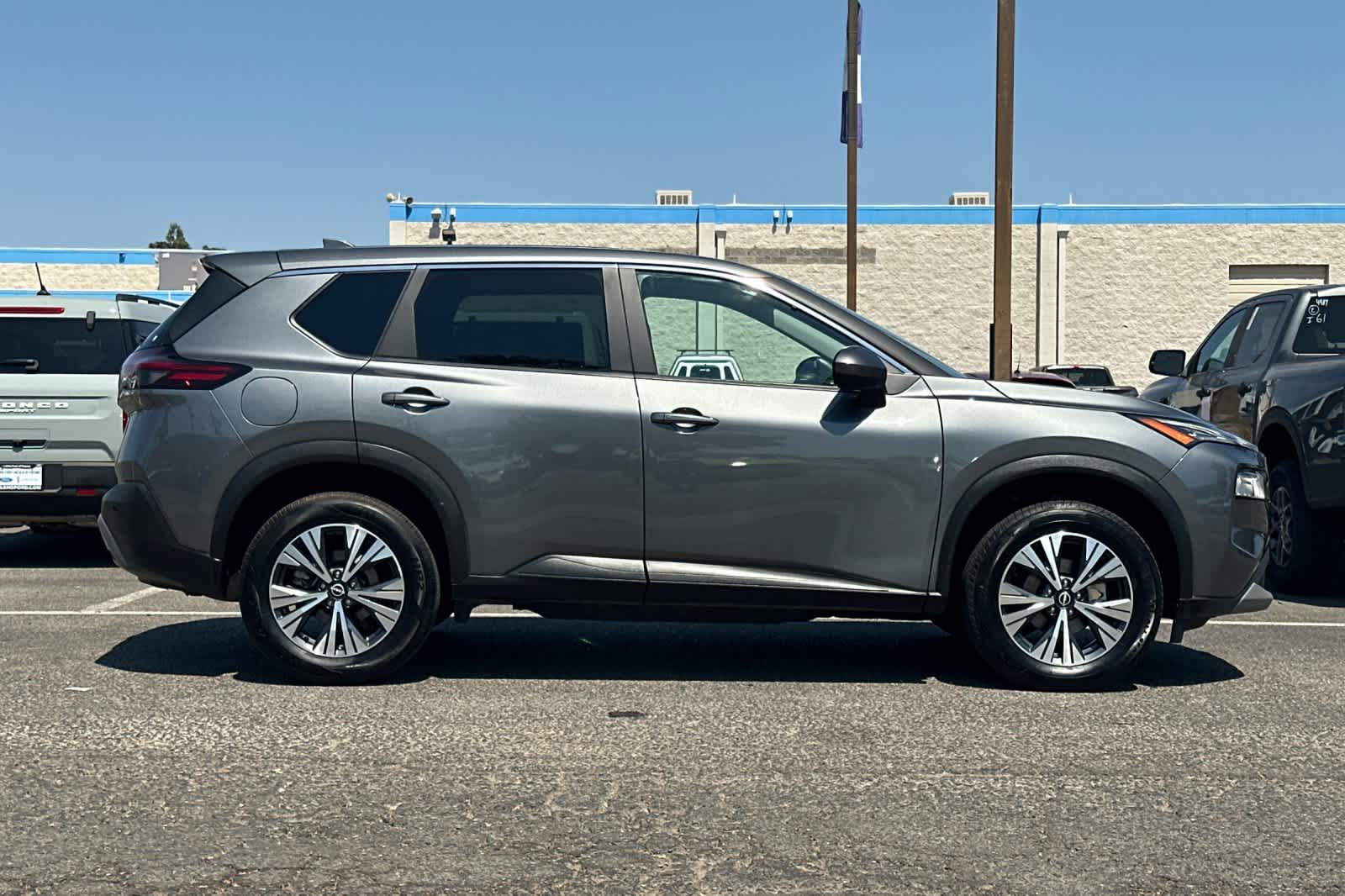 Thumbnail: 2023 Nissan Rogue - 8