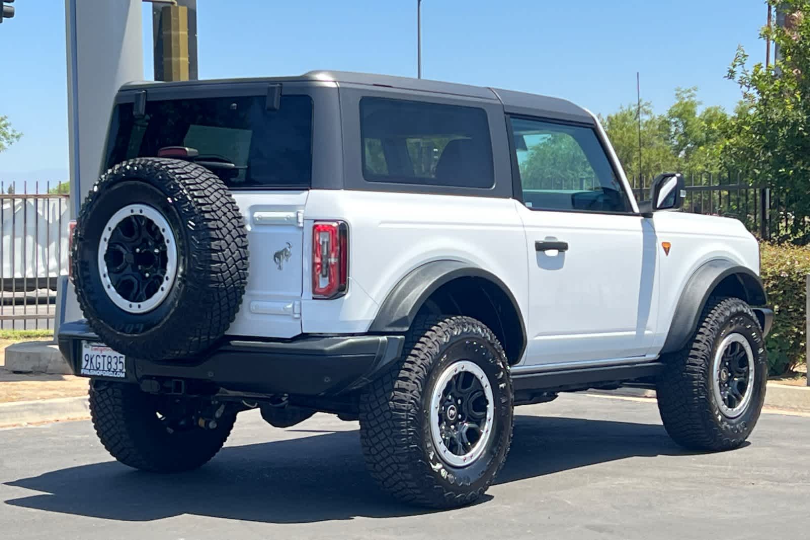 2023 Ford Bronco Outer Banks 2