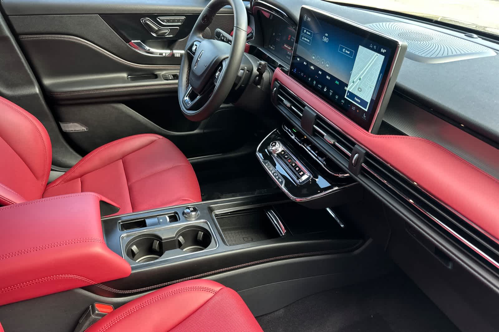 Thumbnail: 2025 Lincoln Corsair - 17