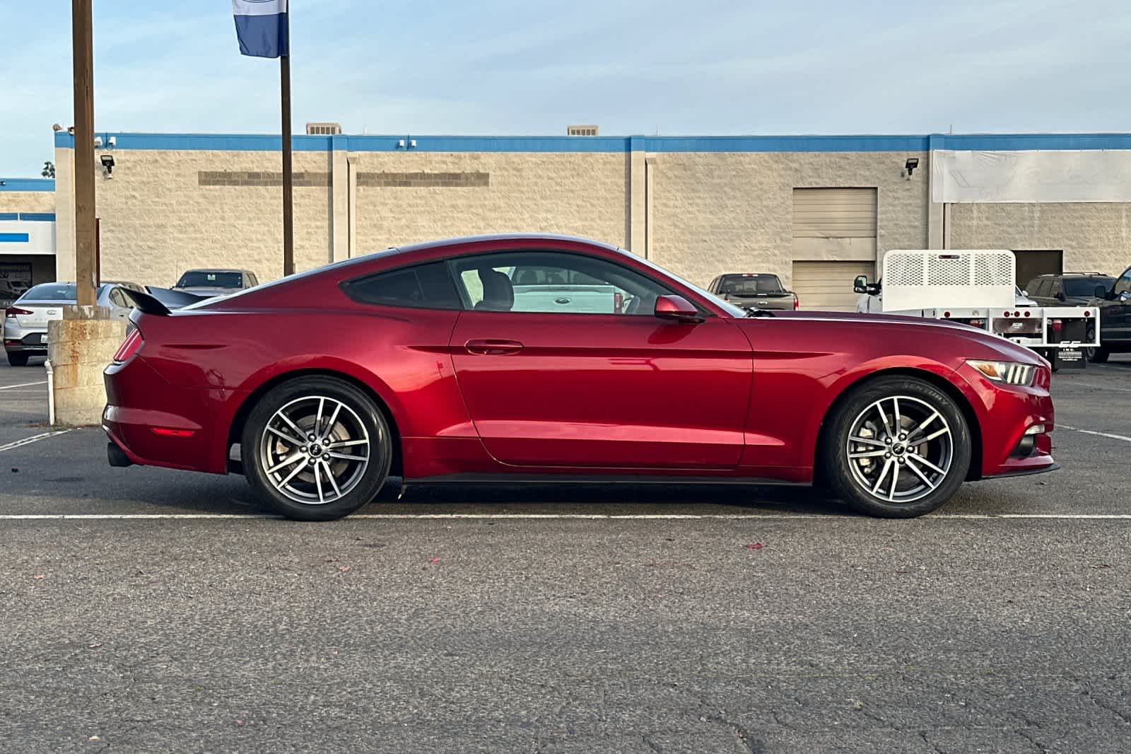 Thumbnail: 2016 Ford Mustang - 8