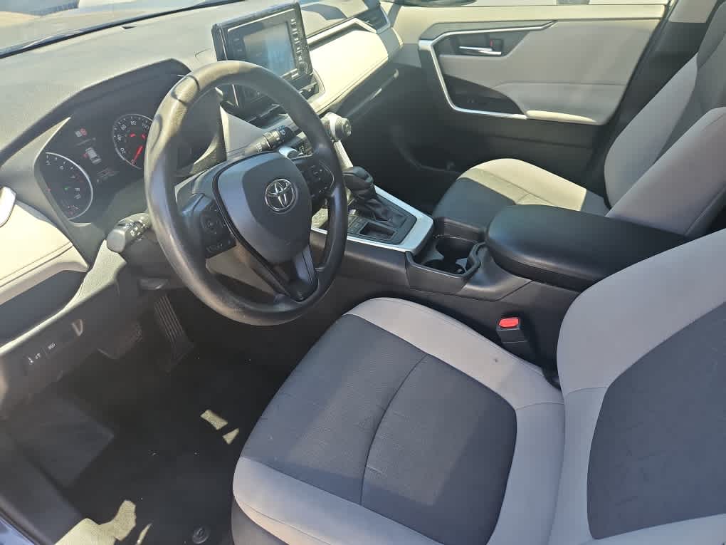 Thumbnail: 2021 Toyota RAV4 - 14