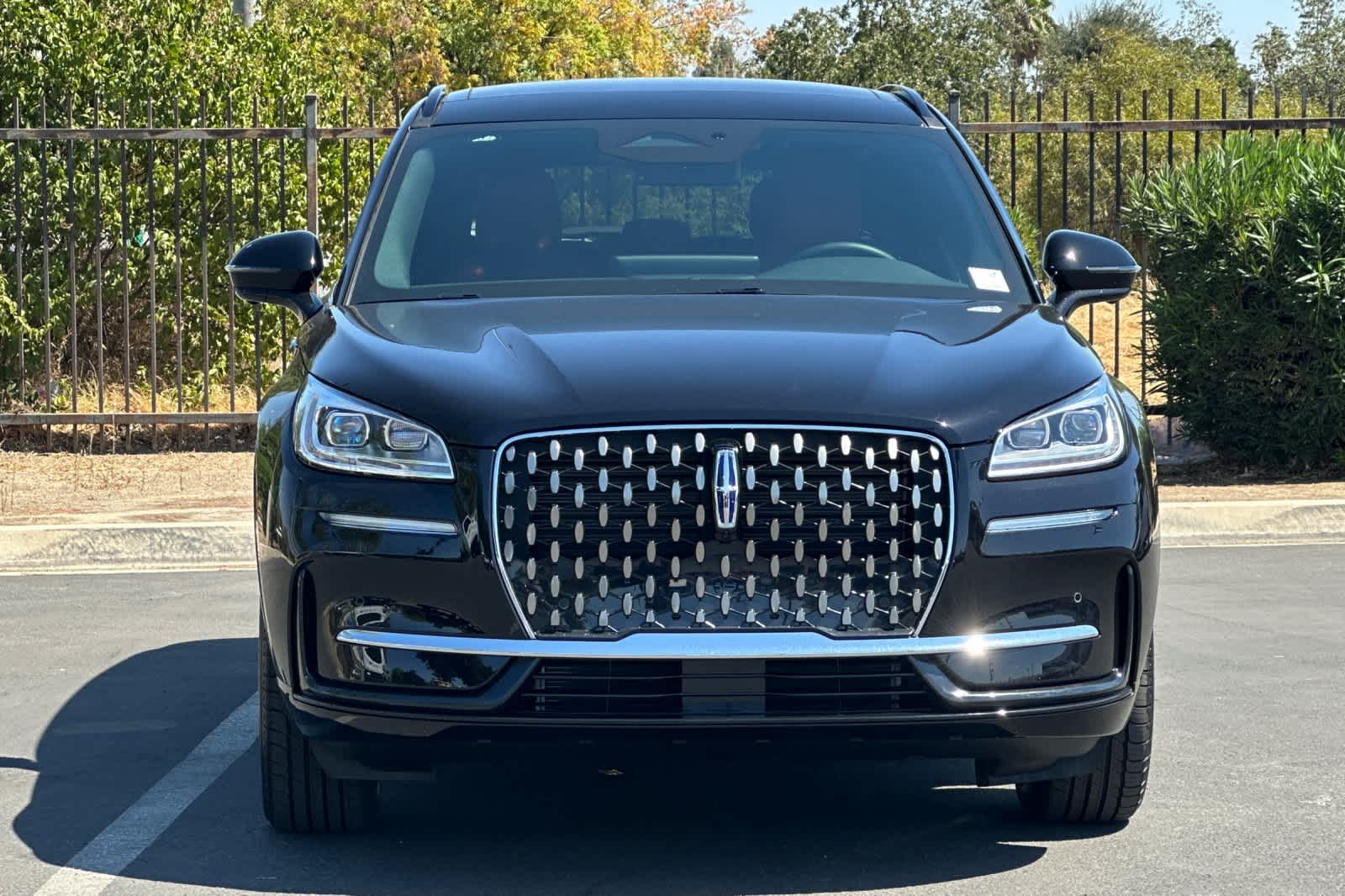 Thumbnail: 2025 Lincoln Corsair - 11