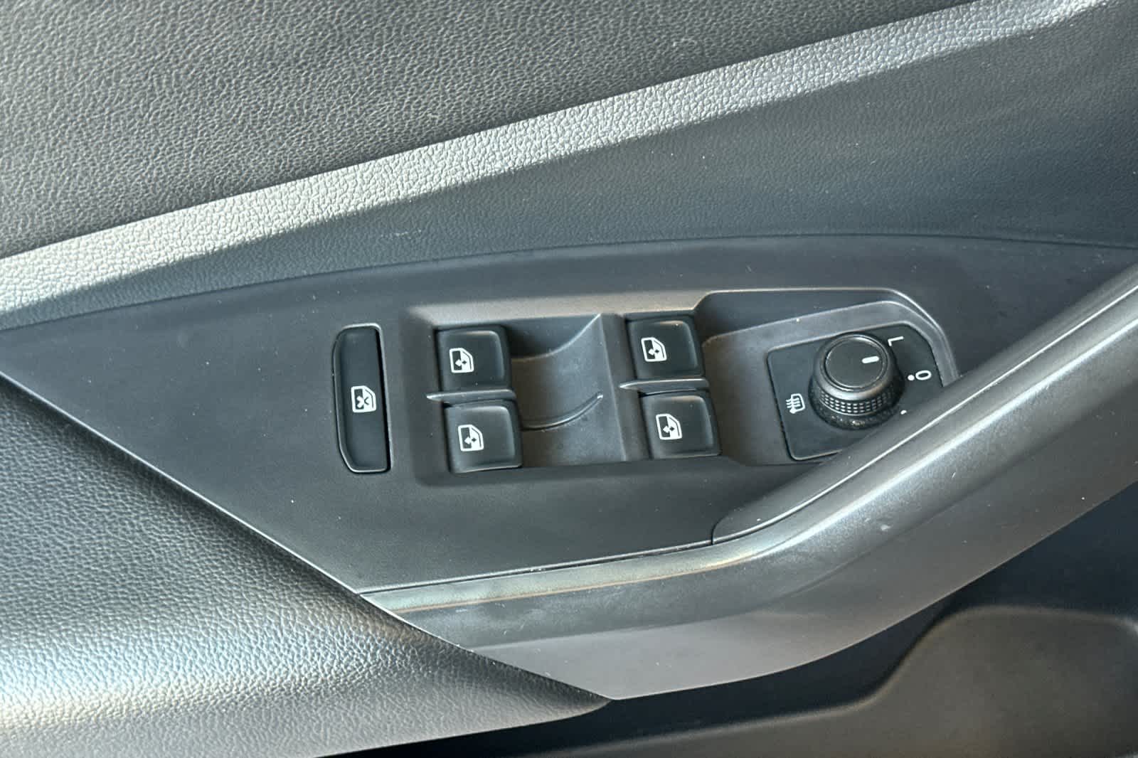 2020 Volkswagen Jetta SE 14