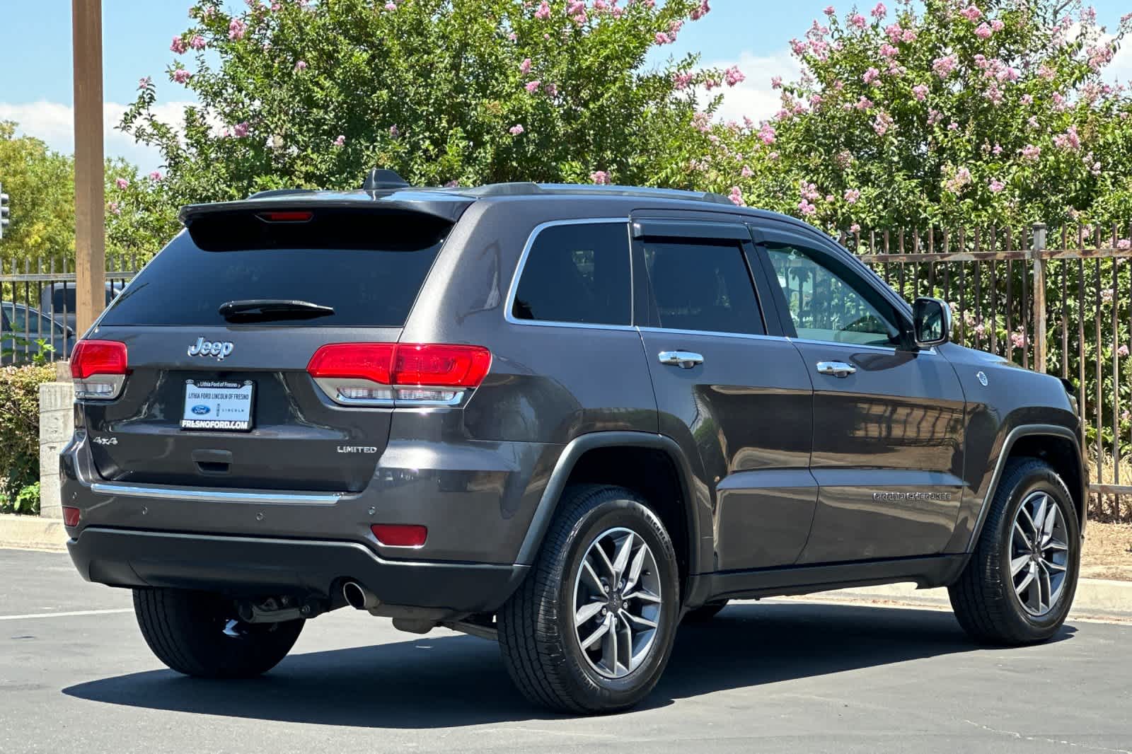 Thumbnail: 2019 Jeep Grand Cherokee - 2