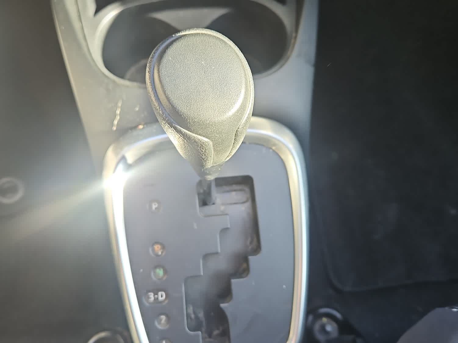 Thumbnail: 2015 Toyota Yaris - 17