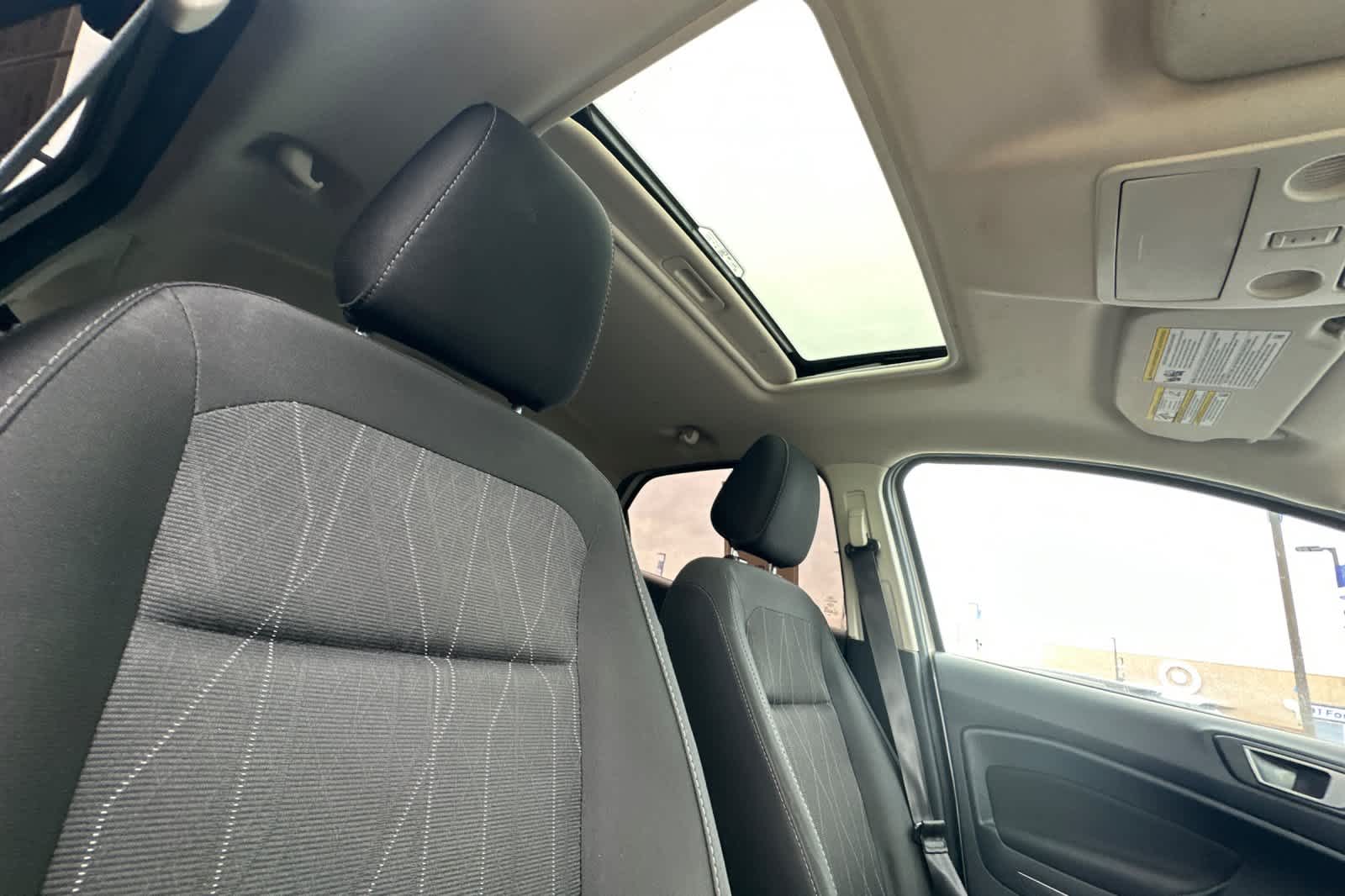 Thumbnail: 2021 Ford EcoSport - 17