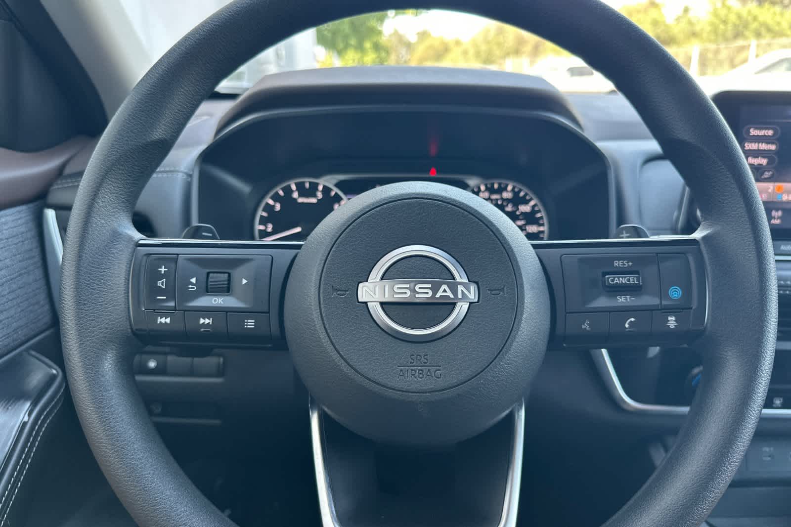 Thumbnail: 2023 Nissan Rogue - 23