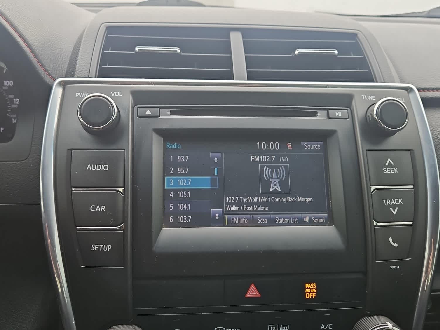 Thumbnail: 2017 Toyota Camry - 17