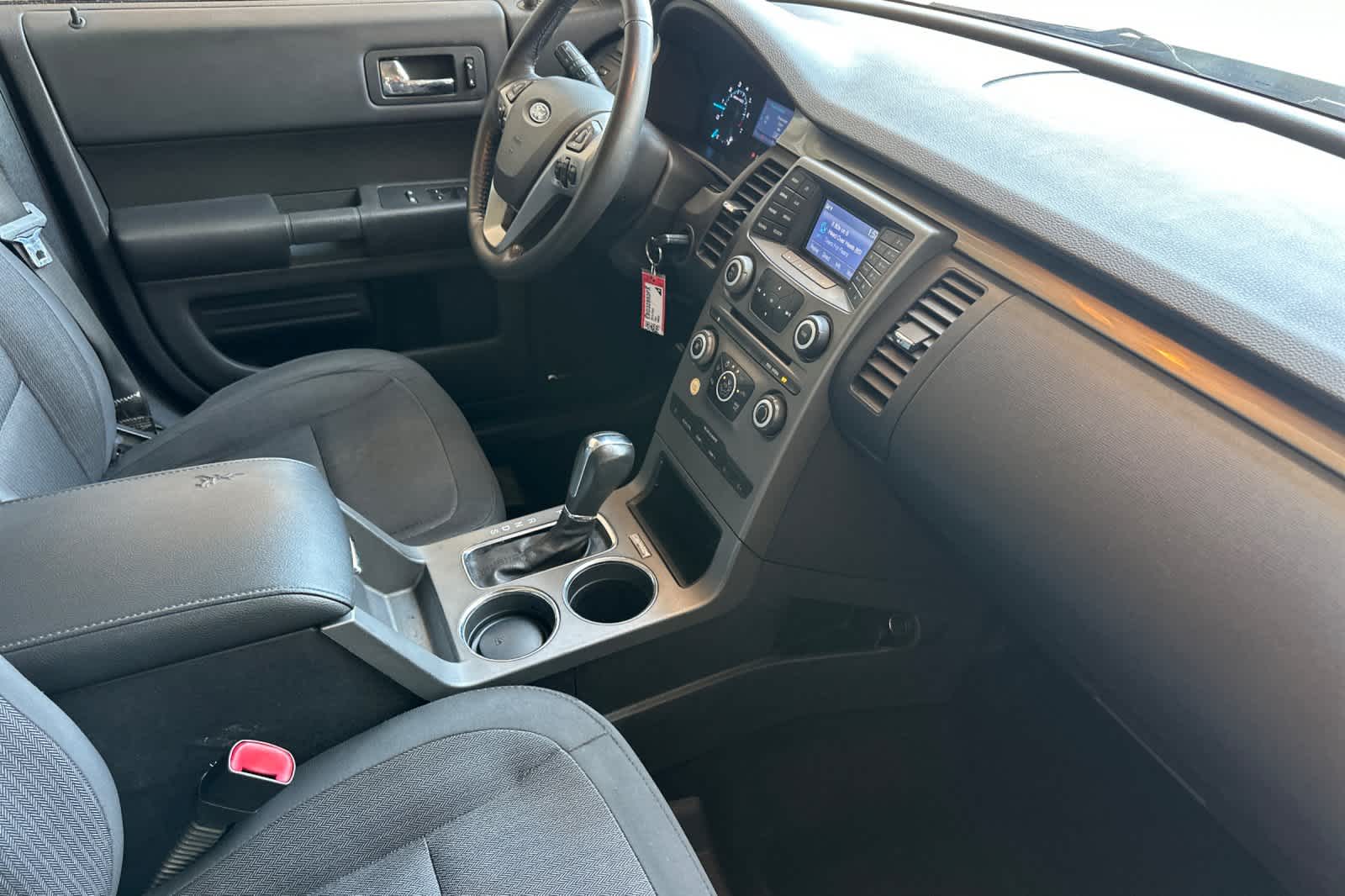 2014 Ford Flex SE 16