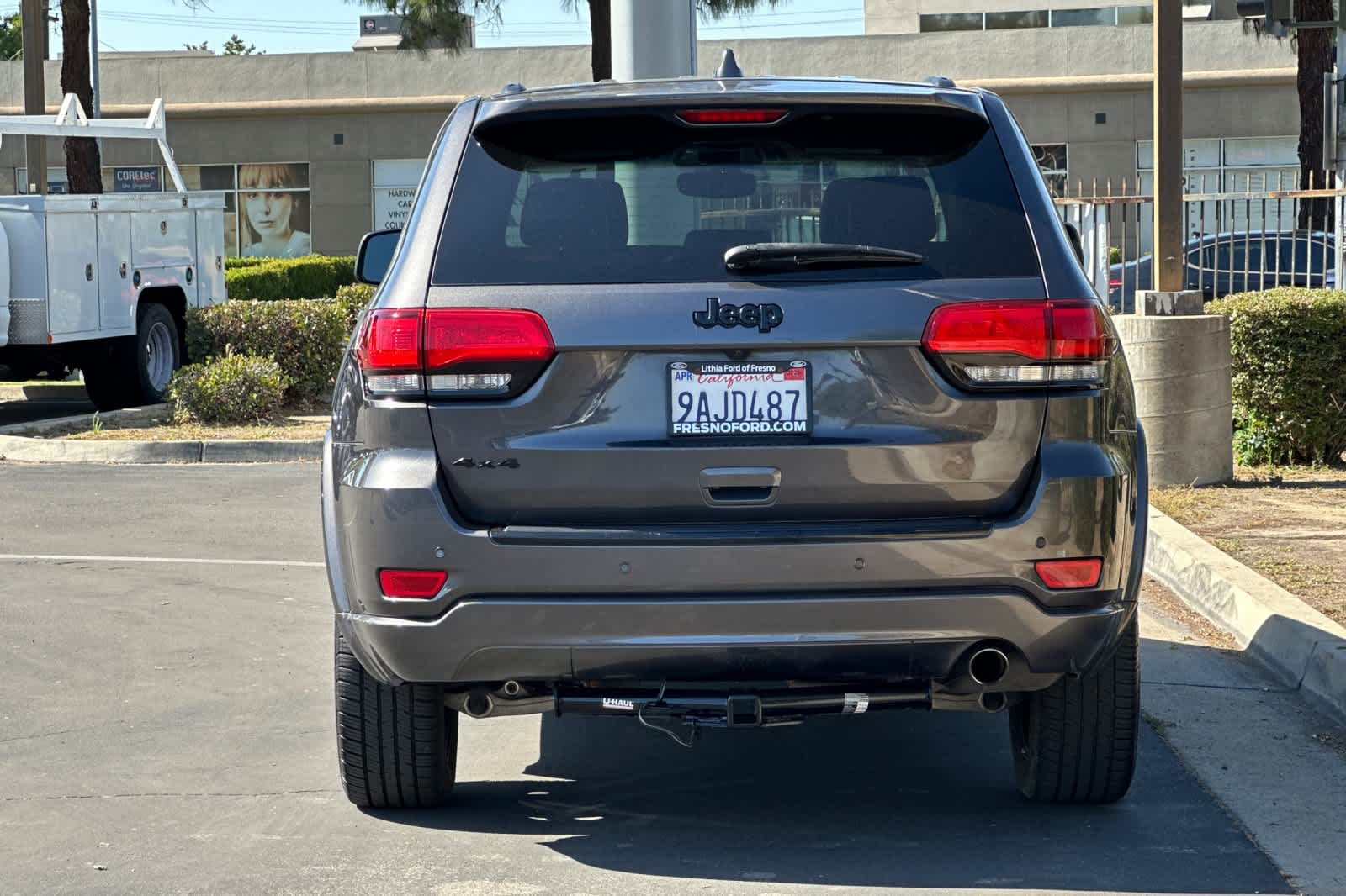 Thumbnail: 2018 Jeep Grand Cherokee - 8