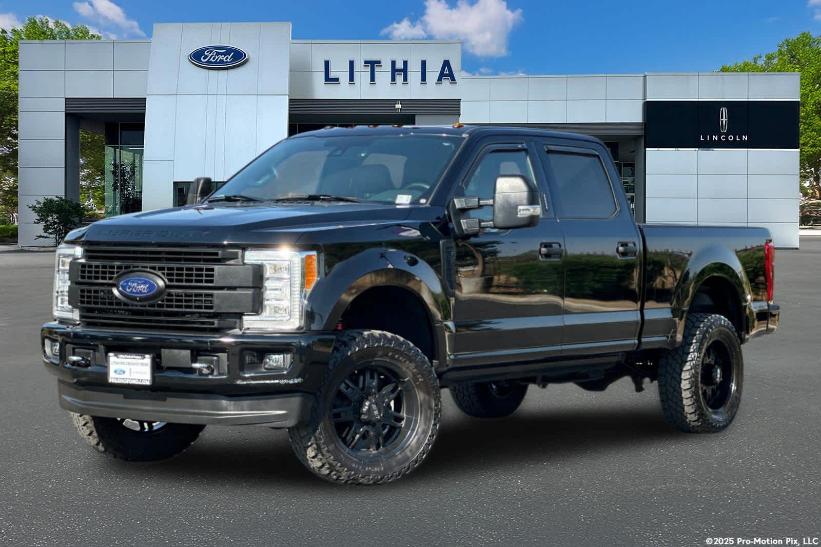 Thumbnail: 2017 Ford F-250 - 1