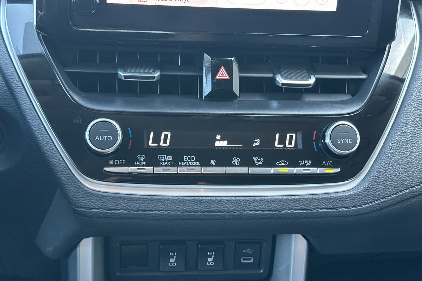 2024 Toyota Corolla Cross XLE 20