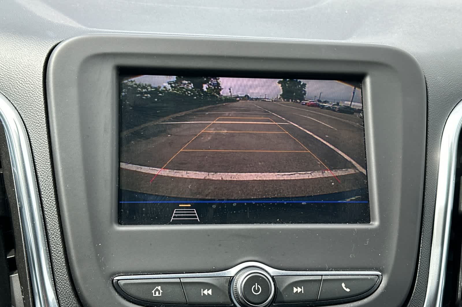 Thumbnail: 2021 Chevrolet Equinox - 18