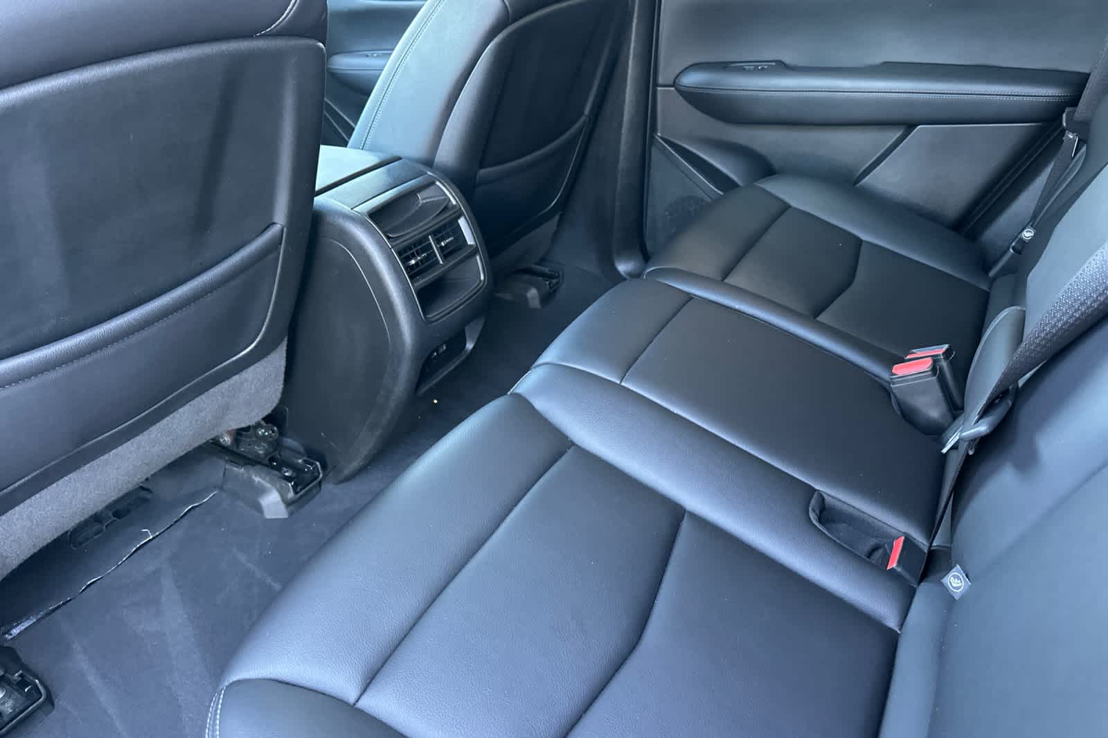 Thumbnail: 2021 Cadillac XT5 - 4