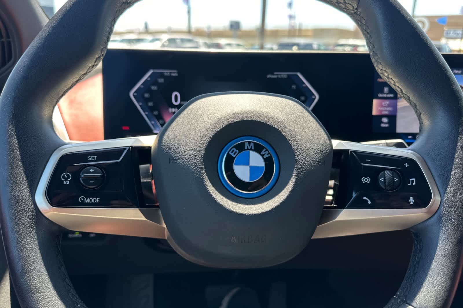 Thumbnail: 2023 BMW iX - 23