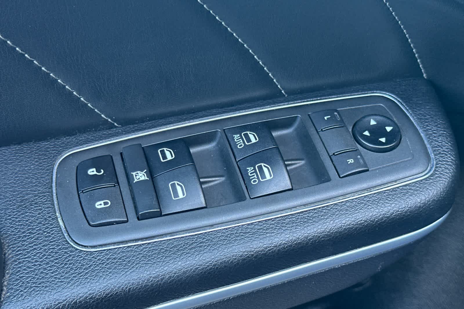 Thumbnail: 2021 Dodge Charger - 13