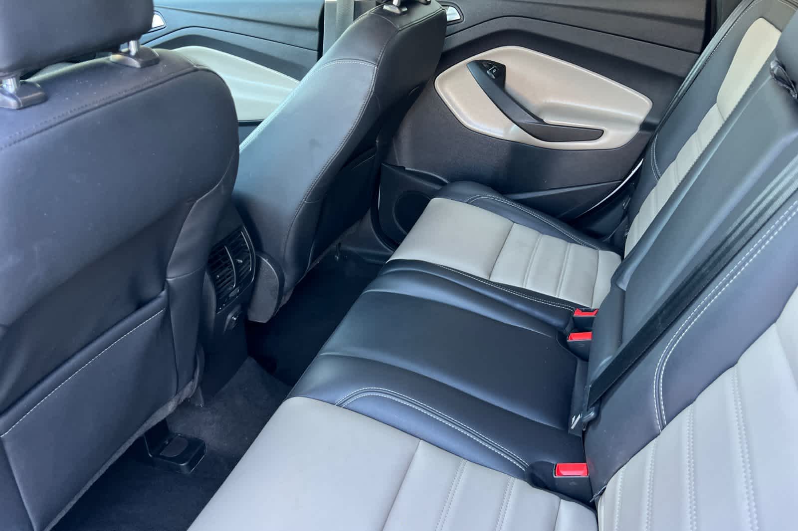 Thumbnail: 2019 Ford Escape - 4