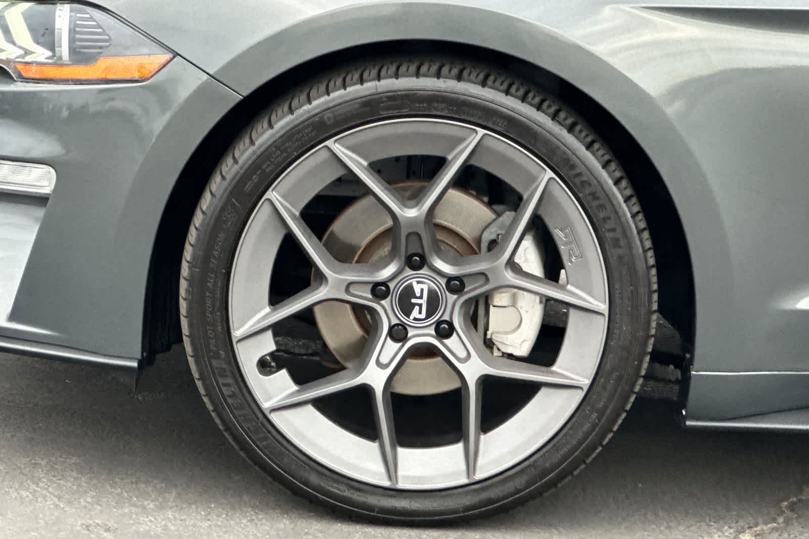 Thumbnail: 2019 Ford Mustang - 26