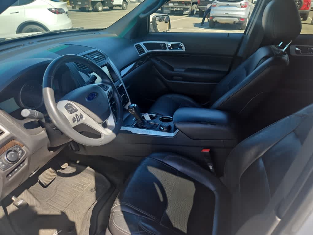 Thumbnail: 2014 Ford Explorer - 16