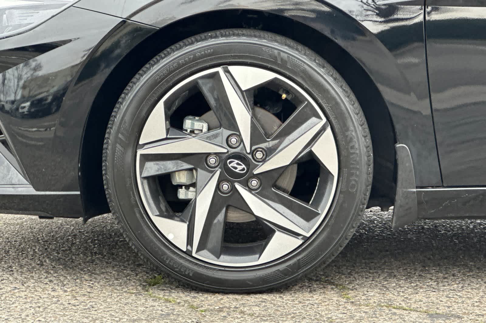 Thumbnail: 2023 Hyundai Elantra - 27