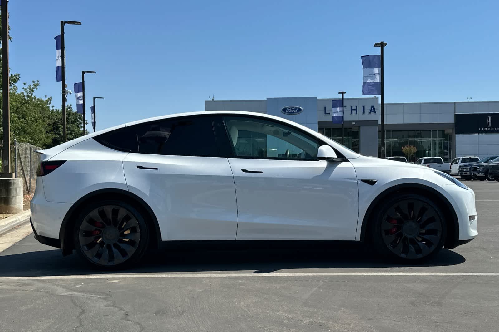 Thumbnail: 2021 Tesla Model Y - 8