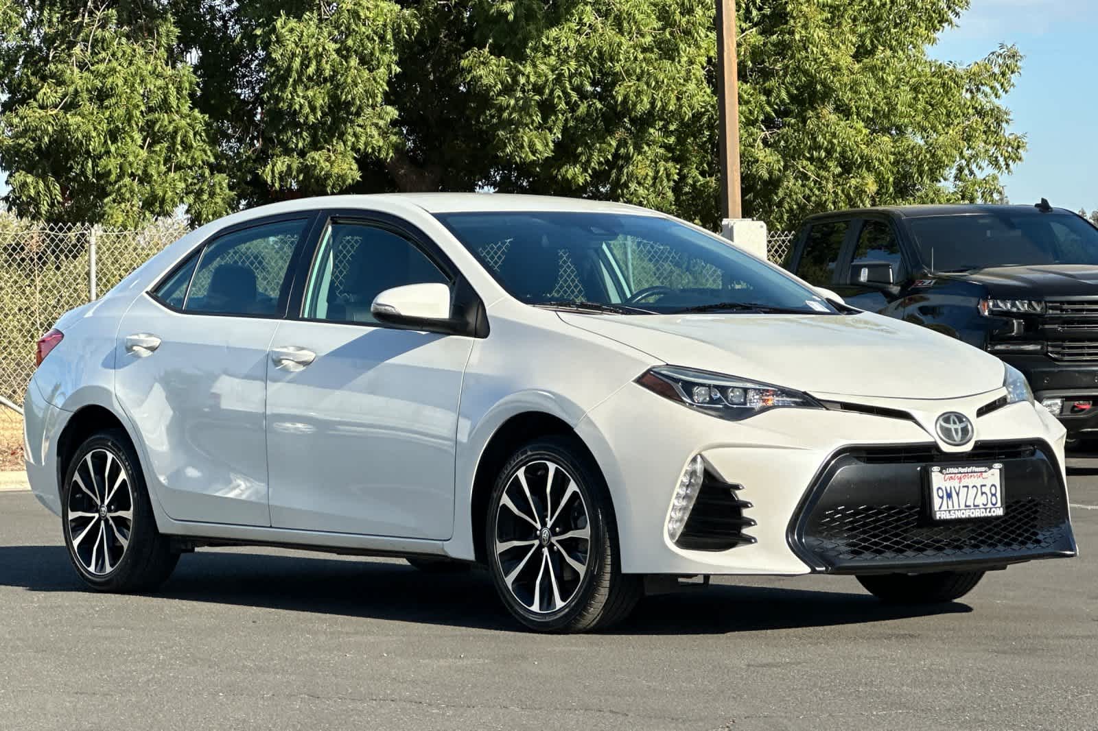 Thumbnail: 2017 Toyota Corolla - 9