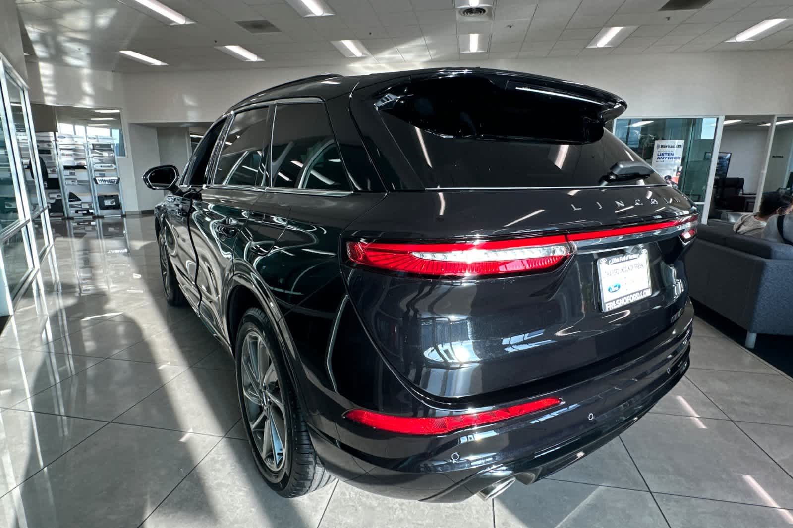 Thumbnail: 2026 Lincoln Corsair - 6