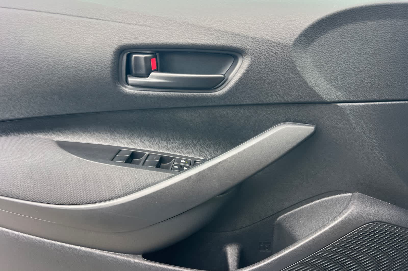 Thumbnail: 2025 Toyota Corolla - 13