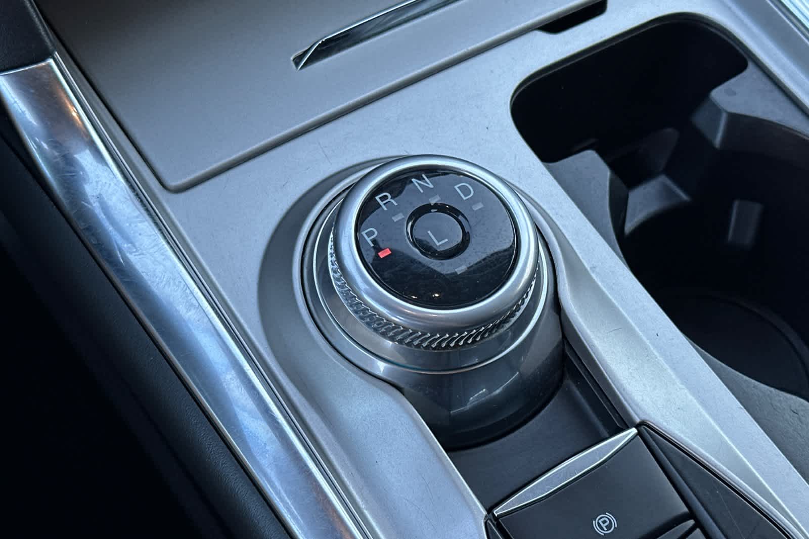 Thumbnail: 2022 Ford Explorer - 24