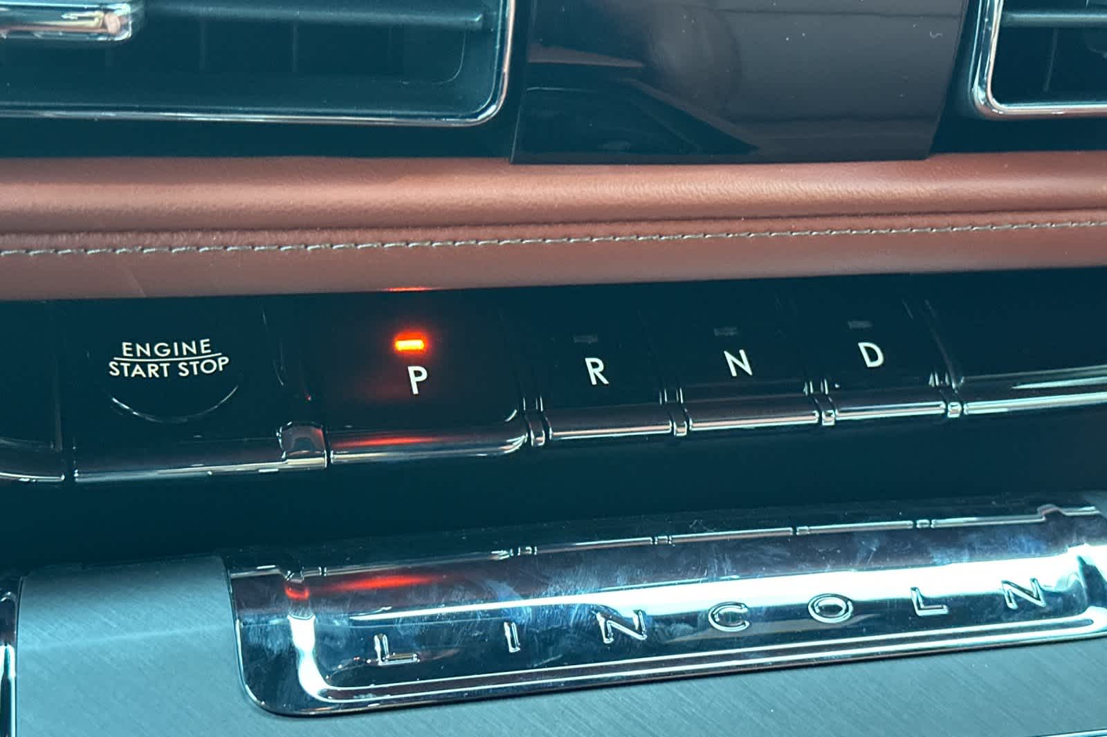 Thumbnail: 2025 Lincoln Aviator - 22