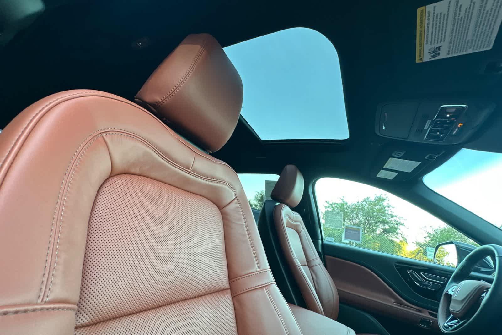 Thumbnail: 2025 Lincoln Aviator - 18